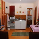 Koczian Pihenohaz * Kőszeg